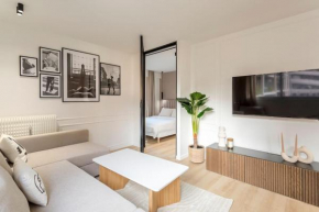 Luxurious 3 min walk from Eiffel Tower